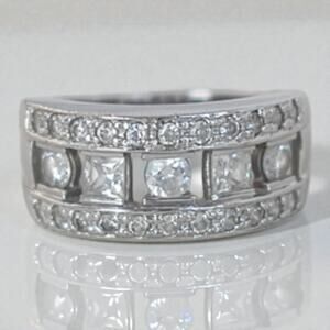 Vintage Sterling Silver Cubic Zirconia Wedding Style Band Ring Size 6